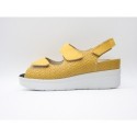Sandalia PINOSO 8192 mostaza