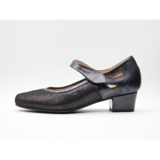 Mercedes D'CUTILLAS 81198 negro